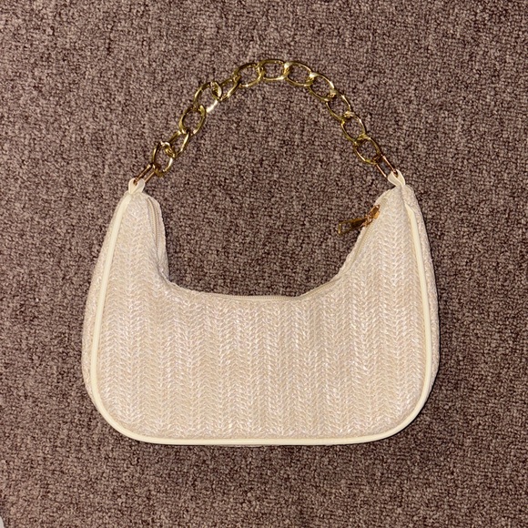 SHEIN Cream Shoulder Bag with Gold Chain - Picture 1 of 1